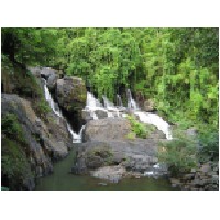 waterfall near Mae Hong son.jpg